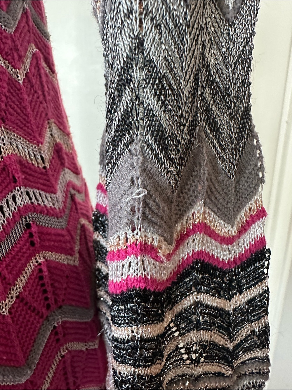 M Missoni Chevron Knit Long-Sleeve Dress in Pink. Size Italian 38 - Picture 15 of 16